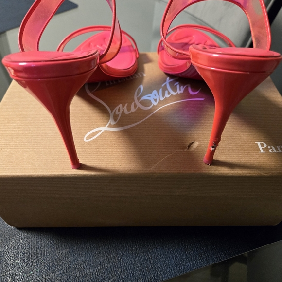 Christian Louboutin fuchsia sandals - Picture 4 of 6